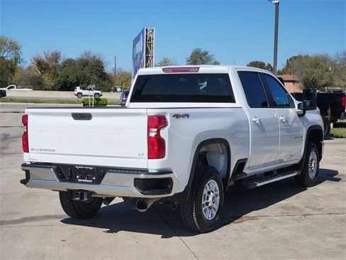 Used 2024 Chevrolet Silverado 2500 LT image 7