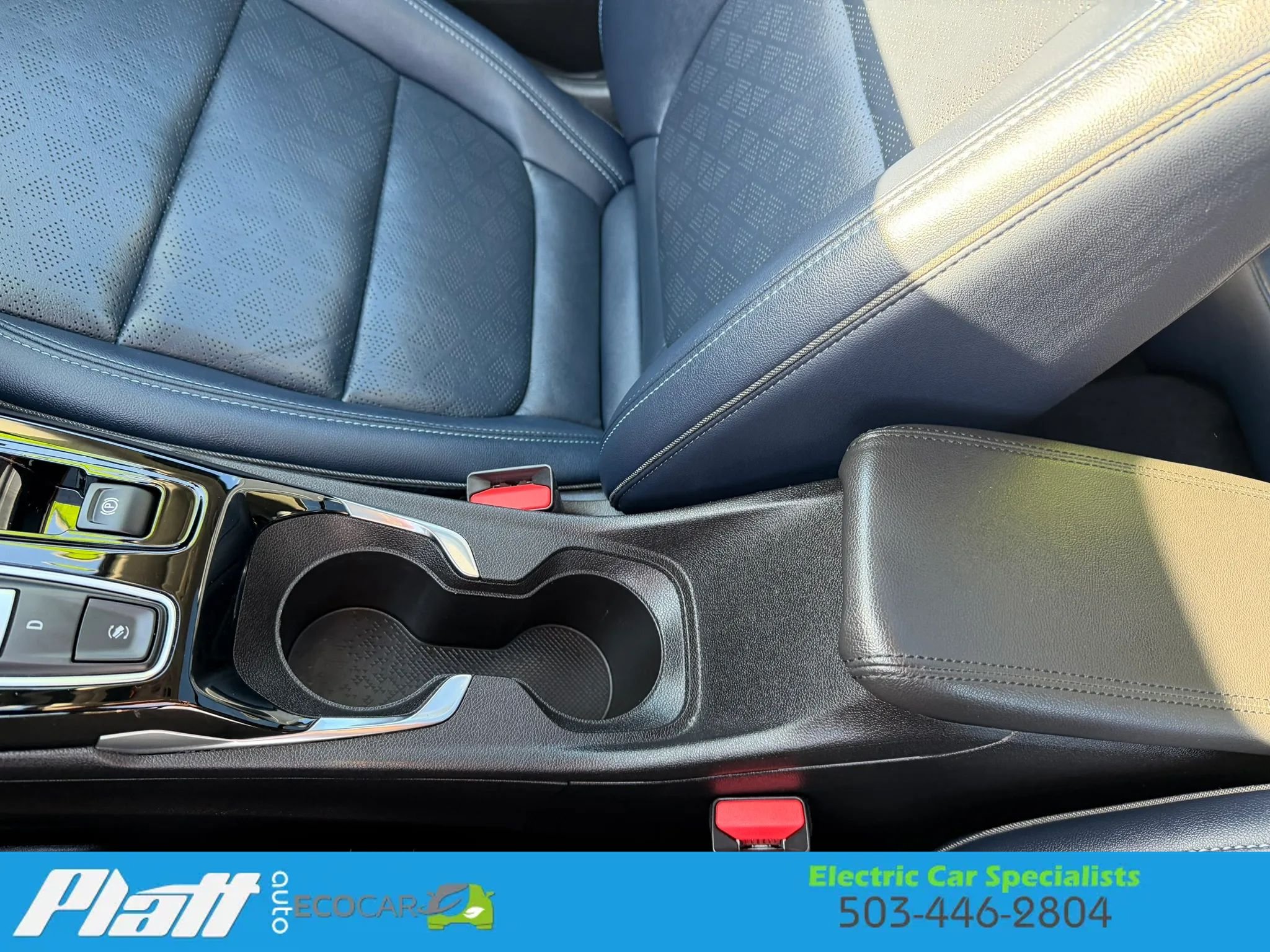 Used 2022 Chevrolet Bolt EUV Premier w/ Sun & Sound Package FWD image 25
