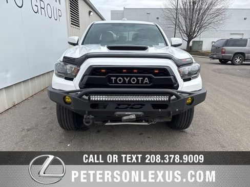 Used 2017 Toyota Tacoma TRD Pro AWD/4WD image 8