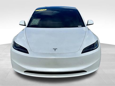 Used 2024 Tesla Model 3 Standard Range RWD image 2