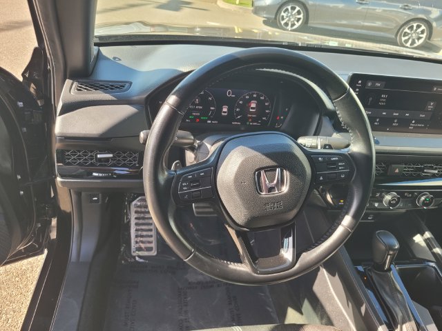 Used 2024 Honda Accord Sport image 30