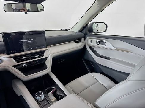 New 2026 Ford Explorer Active w/ Active Comfort Package image 22