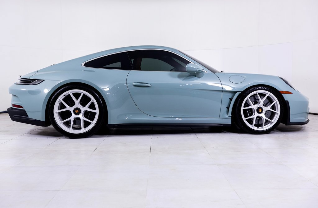 Certified 2024 Porsche 911 GT3 RS RWD image 32
