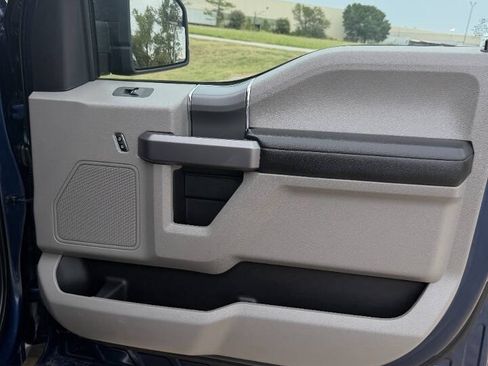 Used 2019 Ford F150 XLT w/ Equipment Group 302A Luxury AWD/4WD image 13