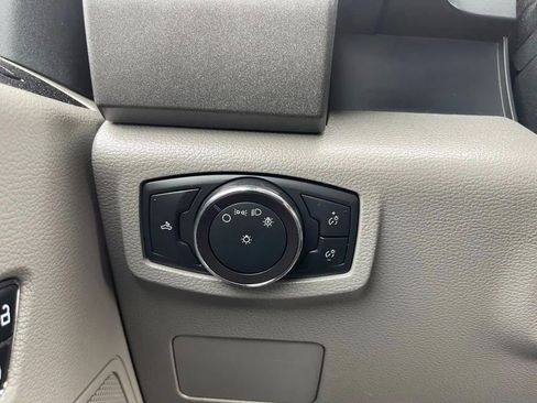 Used 2019 Ford F250 XL w/ STX Appearance Package AWD/4WD image 28