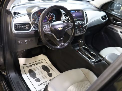 Used 2020 Chevrolet Equinox LT FWD image 36