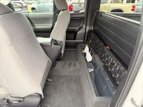 Used 2021 Toyota Tacoma SR image 27