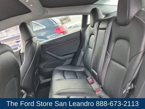 Used 2018 Tesla Model 3 Mid Range RWD image 11
