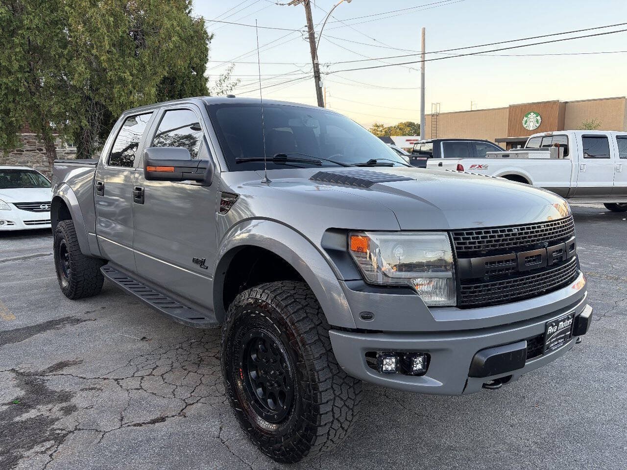Used 2014 Ford F150 Raptor w/ Equipment Group 801A Luxury AWD/4WD image 2