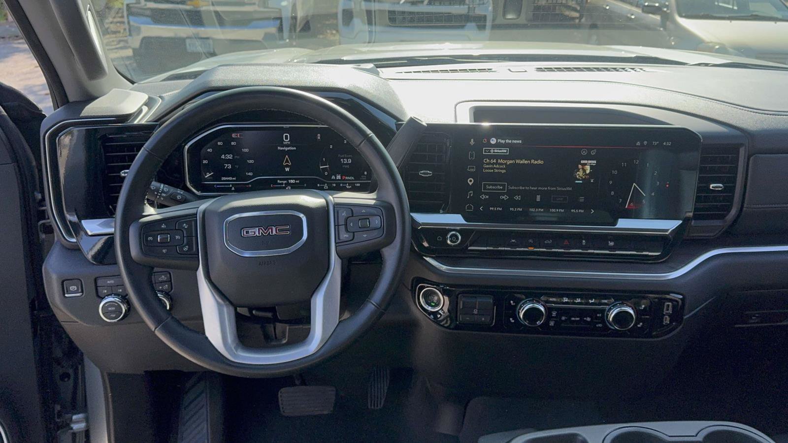 Used 2025 GMC Sierra 1500 SLT AWD/4WD image 15