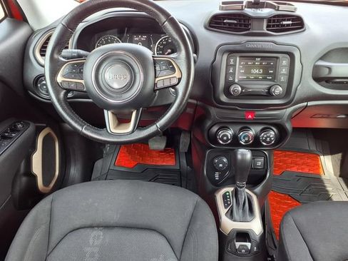 Used 2016 Jeep Renegade Latitude AWD/4WD image 5