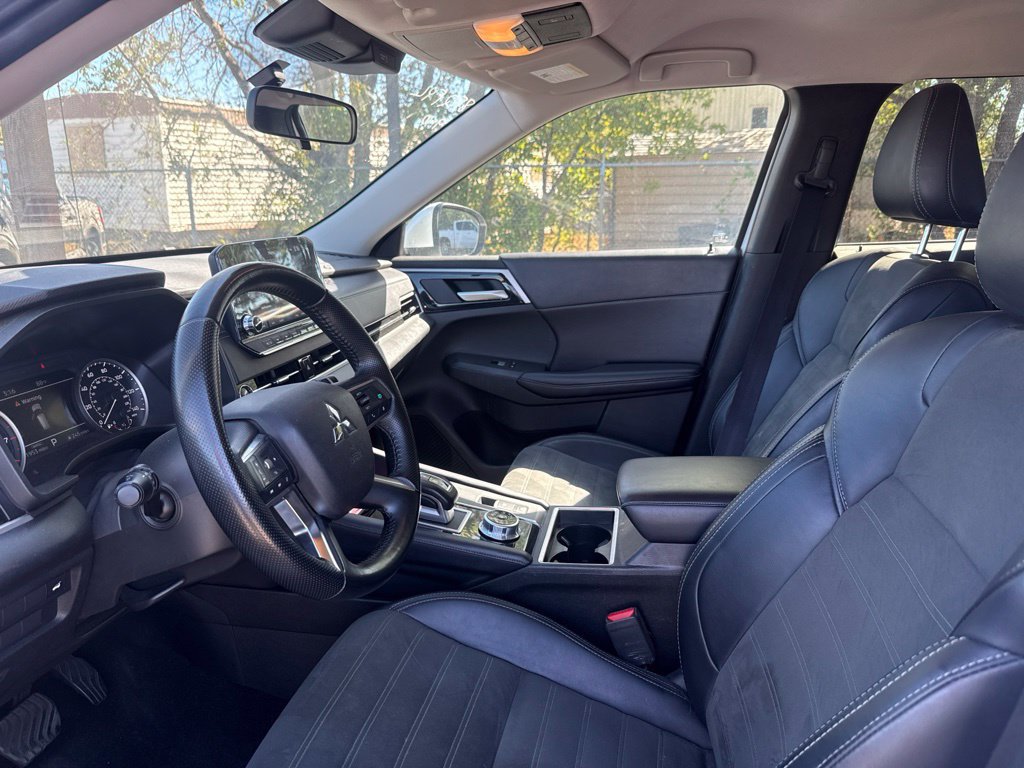Used 2024 Mitsubishi Outlander SE FWD image 7