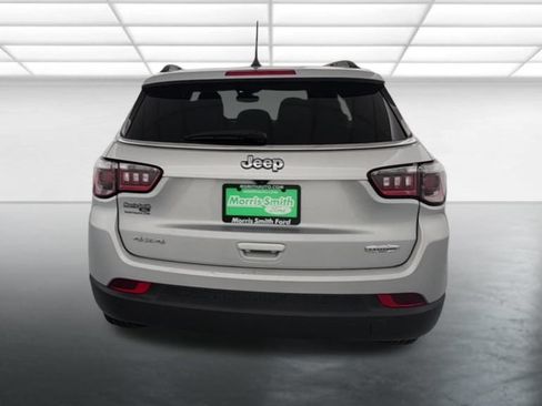Used 2024 Jeep Compass Latitude AWD/4WD image 7