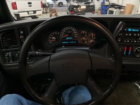 Used 2004 Chevrolet Silverado 1500 4x4 Regular Cab w/ Light Duty Power Package image 19
