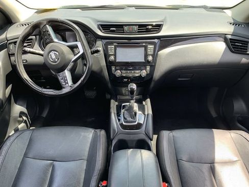 Used 2018 Nissan Rogue Sport SL AWD/4WD image 18