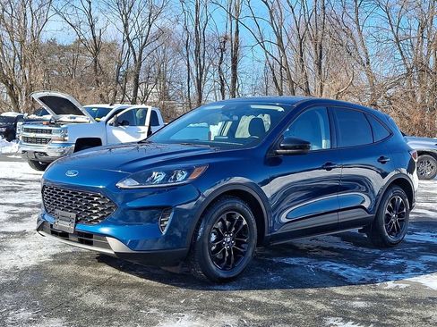 Certified 2020 Ford Escape SE Sport image 3