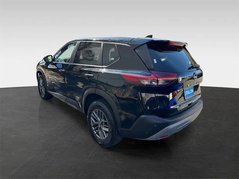 Used 2023 Nissan Rogue S image 4