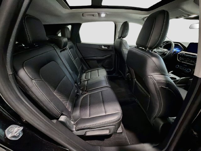 Used 2021 Ford Escape SEL w/ Technology Package FWD image 22