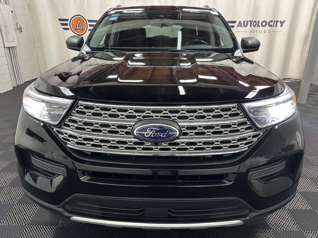 Used 2022 Ford Explorer XLT AWD/4WD image 4