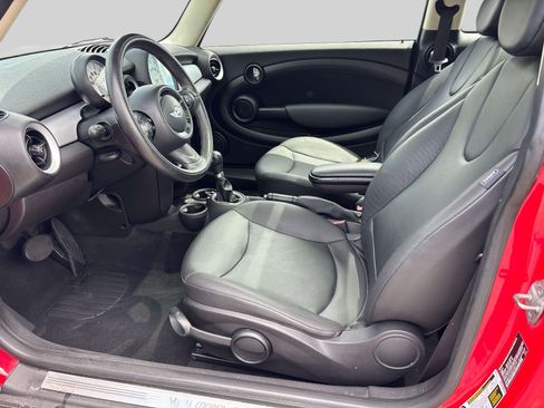 Used 2014 MINI Cooper Clubman FWD image 10