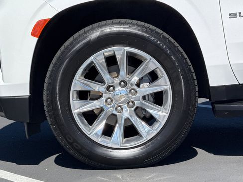 Used 2023 Chevrolet Suburban Premier image 36