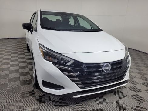 Used 2025 Nissan Versa S w/ Trunk Package image 14