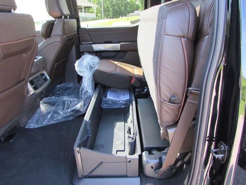 New 2025 Ford F250 King Ranch image 32