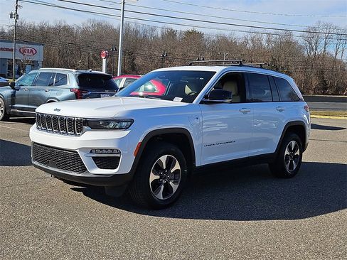 Used 2022 Jeep Grand Cherokee Limited 4xe image 4