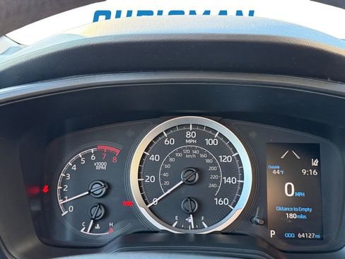 Used 2021 Toyota Corolla LE image 19