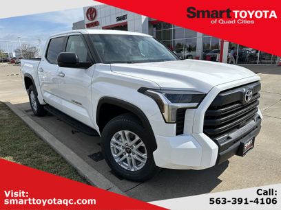 New 2026 Toyota Tundra SR5 w/ SR5 Premium Package