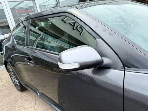Used 2014 Scion tC FWD image 32