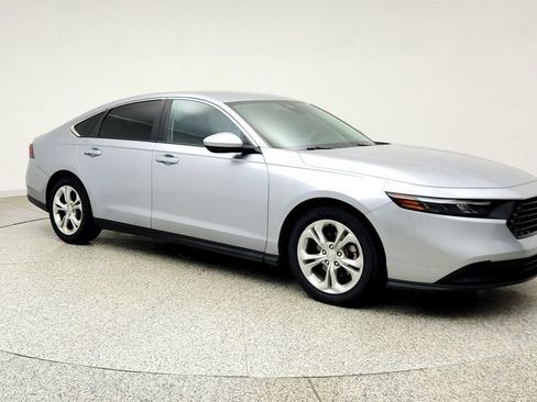 Used 2023 Honda Accord LX image 3