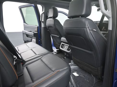 New 2026 Ford F250 Lariat w/ Black Appearance Package AWD/4WD image 16