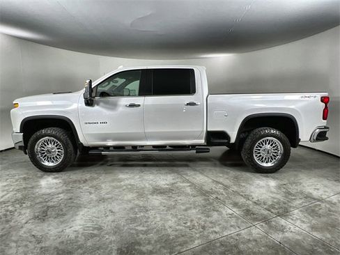 Used 2021 Chevrolet Silverado 3500 LTZ w/ LTZ Premium Package image 5