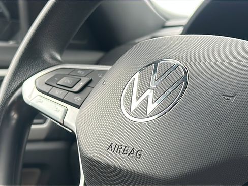 Used 2021 Volkswagen Atlas Cross Sport S image 30