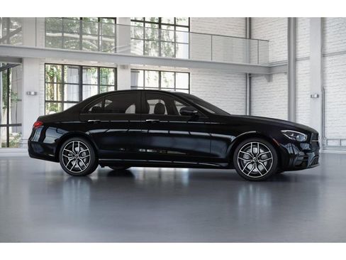 Used 2023 Mercedes-Benz E 350 4MATIC Sedan image 15