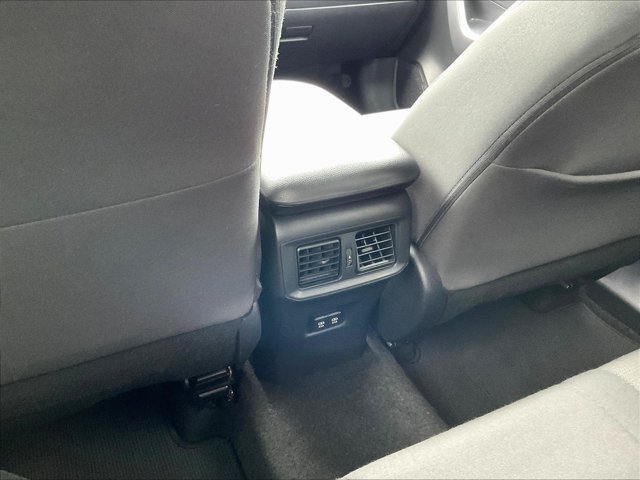 Used 2021 Toyota RAV4 XLE w/ Convenience Package FWD image 24