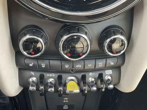 Used 2024 MINI Cooper SE image 26