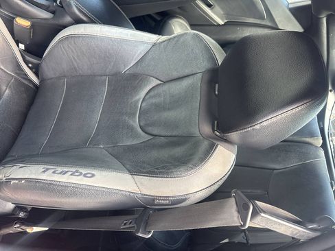 Used 2016 Hyundai Veloster Turbo FWD image 13