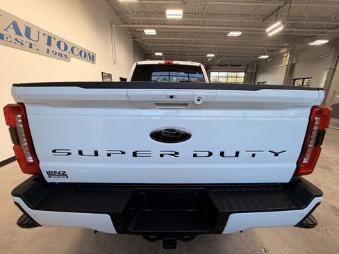 Used 2025 Ford F350 XLT w/ Black Appearance Package image 6