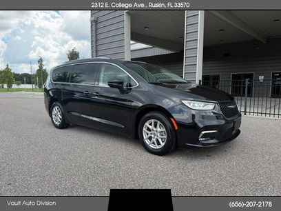Used 2021 Chrysler Pacifica Touring-L