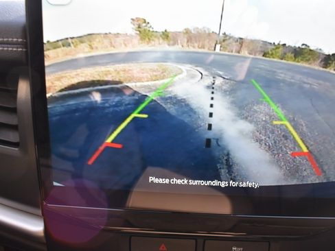 Used 2023 Ford Expedition XLT image 20