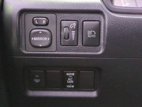 Used 2020 Toyota 4Runner SR5 Premium image 18