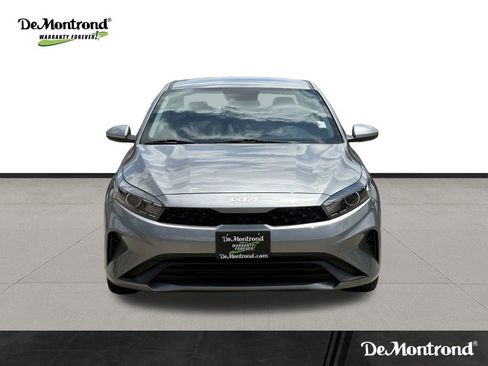 Used 2024 Kia Forte LXS FWD image 2