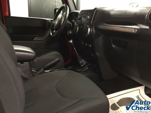Used 2015 Jeep Wrangler Sport w/ Quick Order Package 23S AWD/4WD image 29