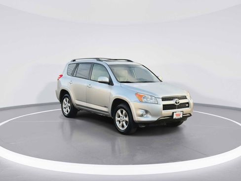 Used 2009 Toyota RAV4 Limited image 2