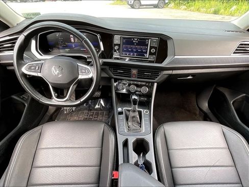 Used 2024 Volkswagen Jetta SE FWD image 20