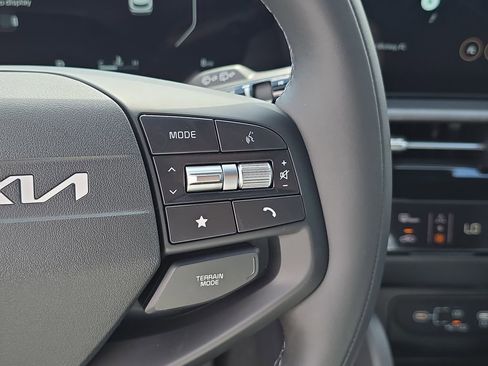 New 2026 Kia Sportage X-Line image 32