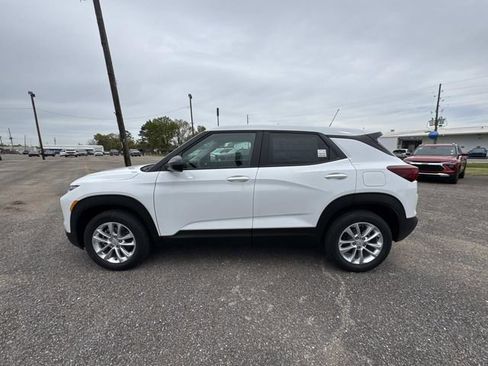 New 2026 Chevrolet TrailBlazer LS w/ LS Convenience Package FWD image 19