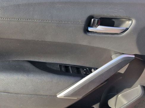 Certified 2023 Toyota Corolla Cross XLE image 14